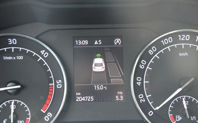Skoda Superb cena 63900 przebieg: 205000, rok produkcji 2016 z Wałbrzych małe 137
